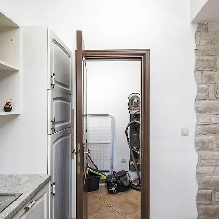 Vikendica Paradis 6 Mit Whirlpool By Interhome